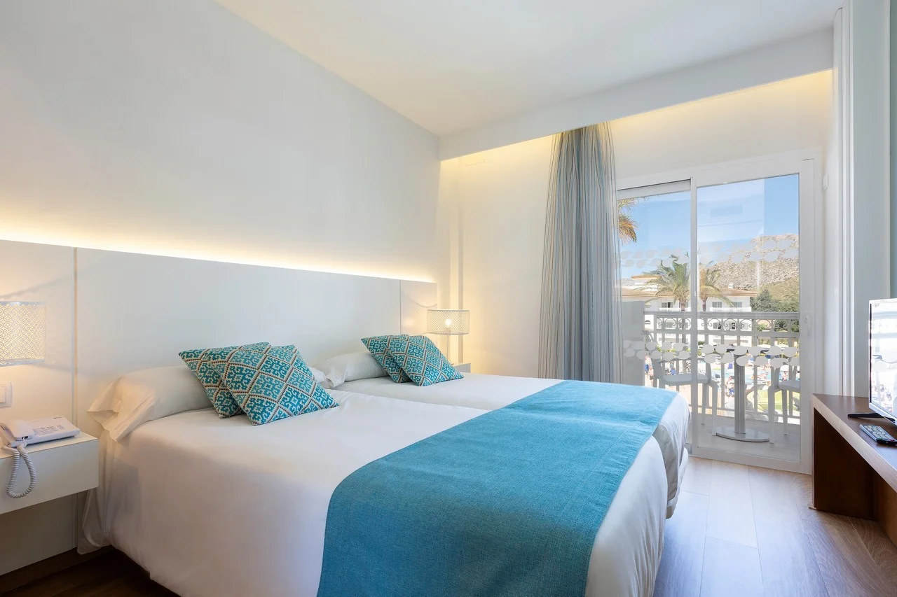 Mar_Hotels_Playa_Mar_and_Spa-Suite_01