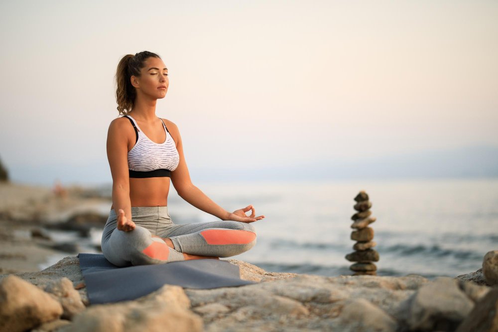 Yoga zur Gewichtsabnahme – Ein kompletter Leitfaden | Turiya Yoga